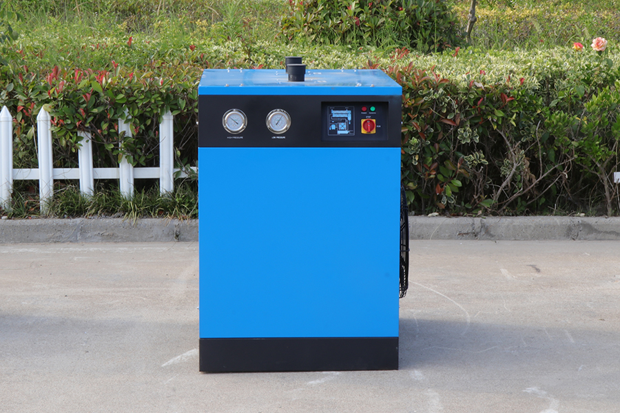 เครื่องเป่าลมเย็น