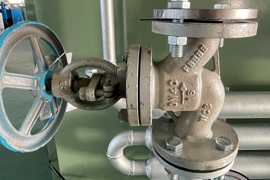 หน่วยผลิตไฮโดรเจนสลายแอมโมเนียสี่เหลี่ยม