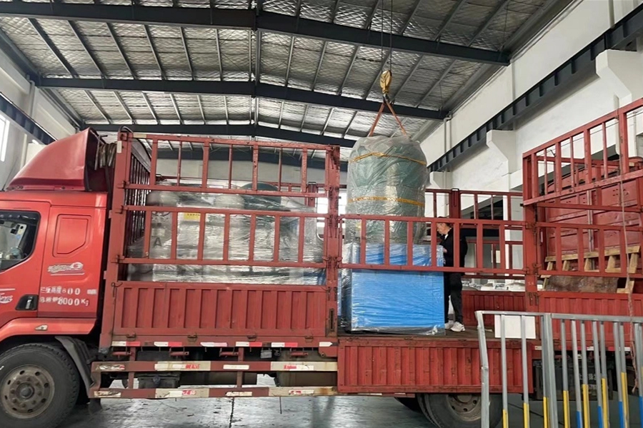 การส่งมอบเครื่องกำเนิดไนโตรเจนสำหรับแหล่งน้ำมัน